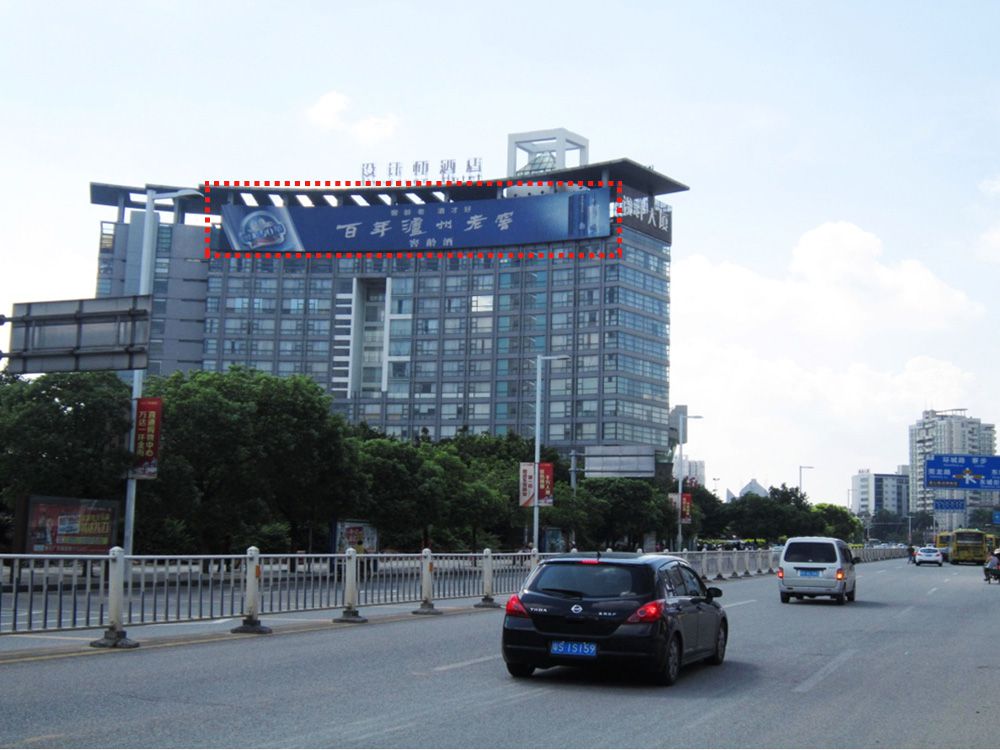 东莞市东城区设计师酒店大型广告牌-1