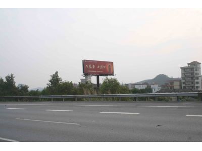 京珠高速广州段单立柱